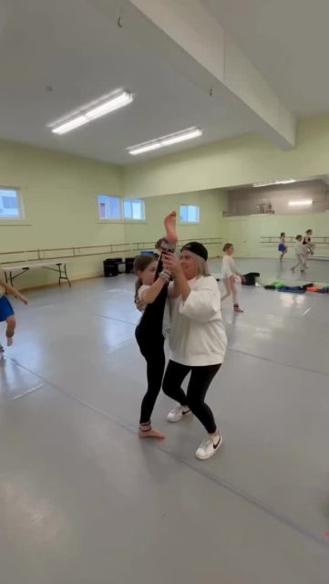Join us for our annual DROP IN WEEK!!

We are offering classes for ages 3+ yrs, in all styles and levels! Drop by to try some classes, meet our teachers and check out the studio.
Stay tuned for schedule updates!